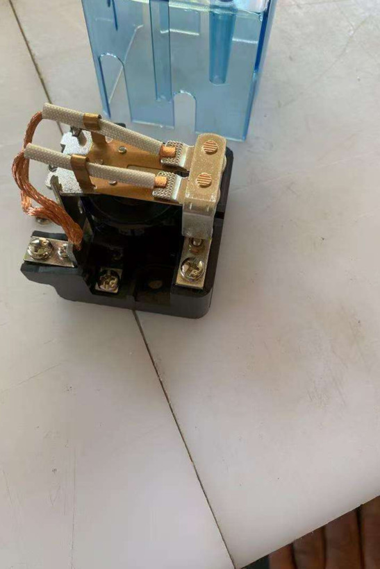 رله قدرت JQX-62F 1Z 120A DC12V کیانجی